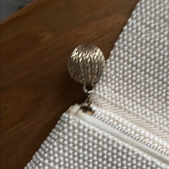 Vintage Lumured Cream Beaded Clutch Wristlet Purse Bag - Picture 8 of 10